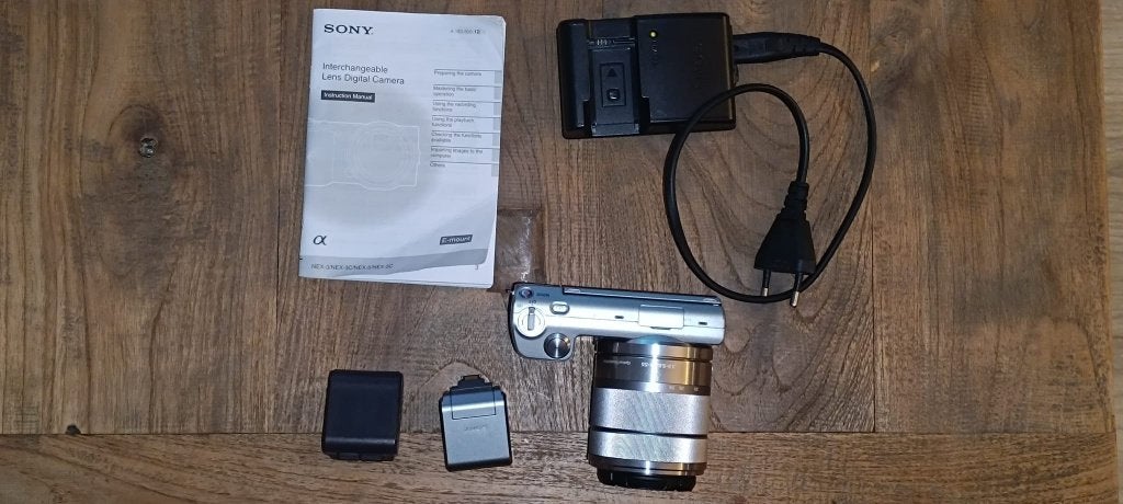 Sony NEX5 incl 18-55 mm lens, Audio, Tv en Foto, 14 megapixels, Gebruikt, Accu, Ophalen of Verzenden