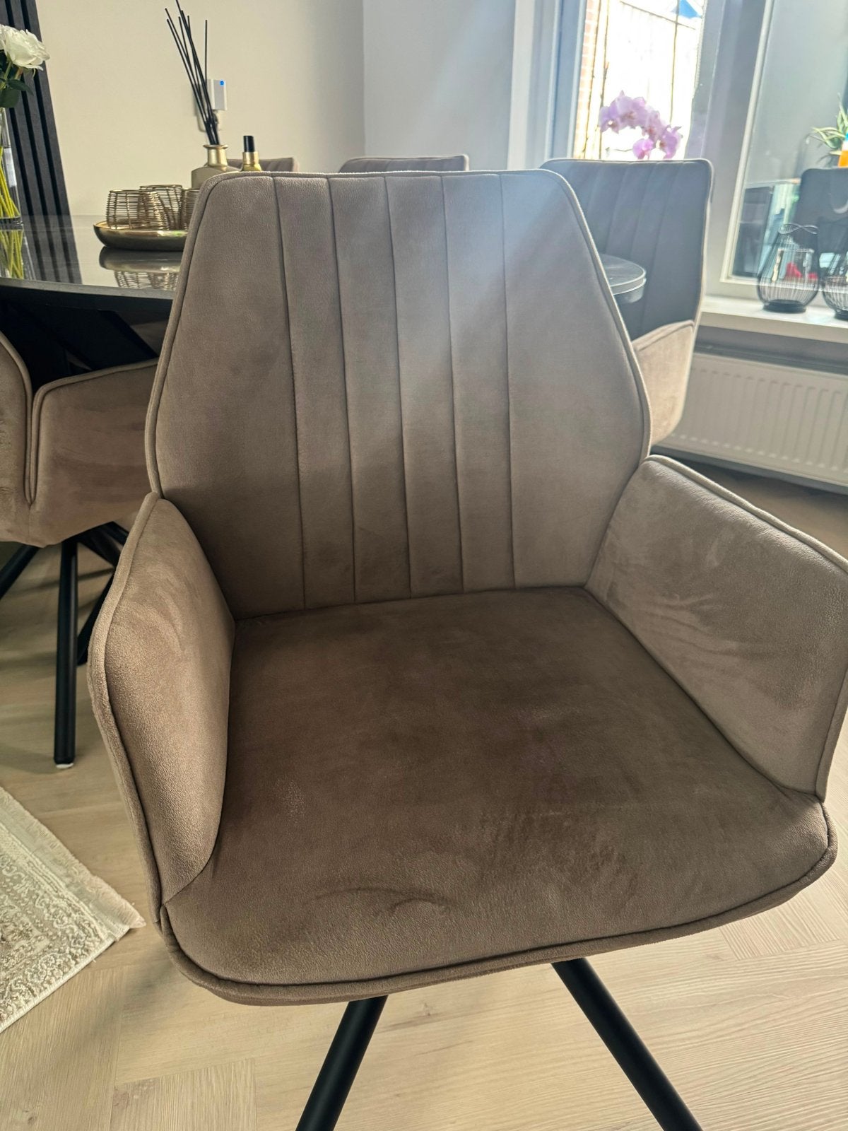 Moderne eettafel met stoelen en salontafels, Ophalen, Overige materialen, 100 tot 150 cm, Zo goed als nieuw