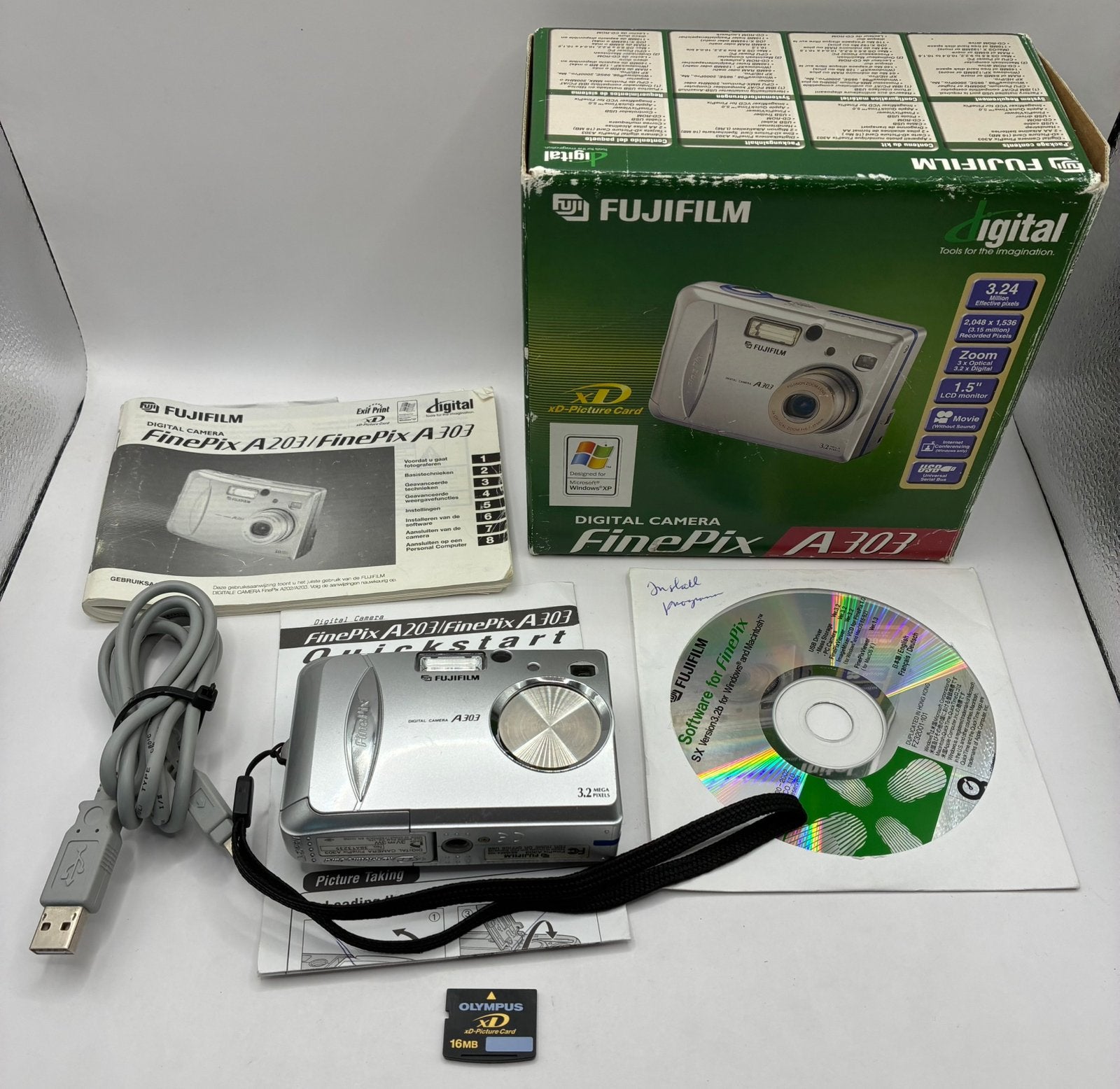 Fujifilm FinePix A303 - compact camera, Ophalen of Verzenden, Zo goed als nieuw, Fuji, 8 keer of meer