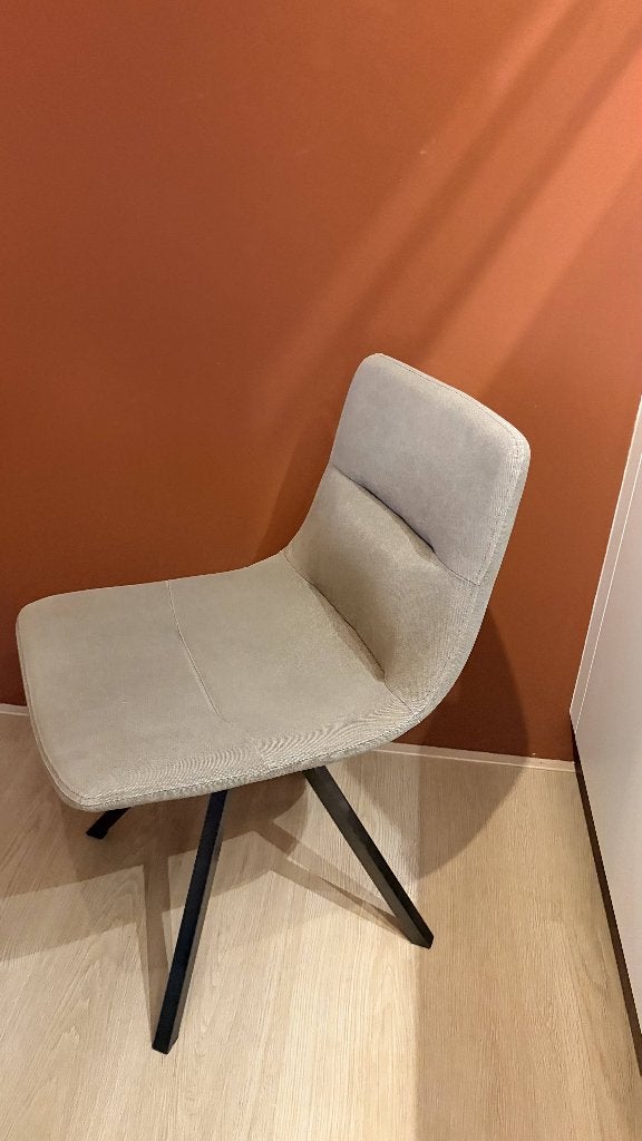 Eettafel stoelen 4 stuks grijs, Huis en Inrichting, Stoelen, Ophalen, Gebruikt, Vier, Moderne stoelen