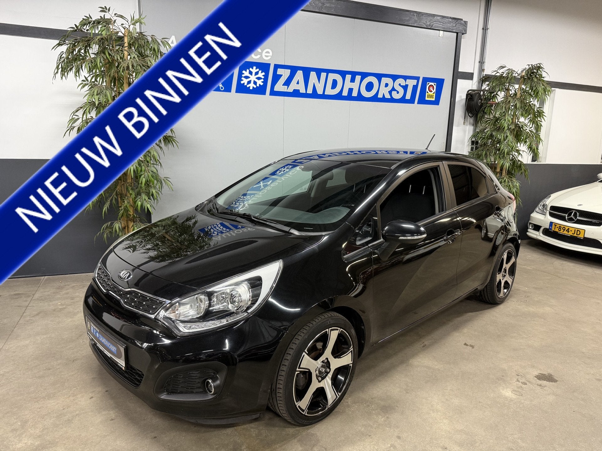 Kia Rio 1.2 CVVT ExecutiveLine // Ecc // Cruise // LM velgen, 4 cilinders, Zwart, Origineel Nederlands, Bedrijf