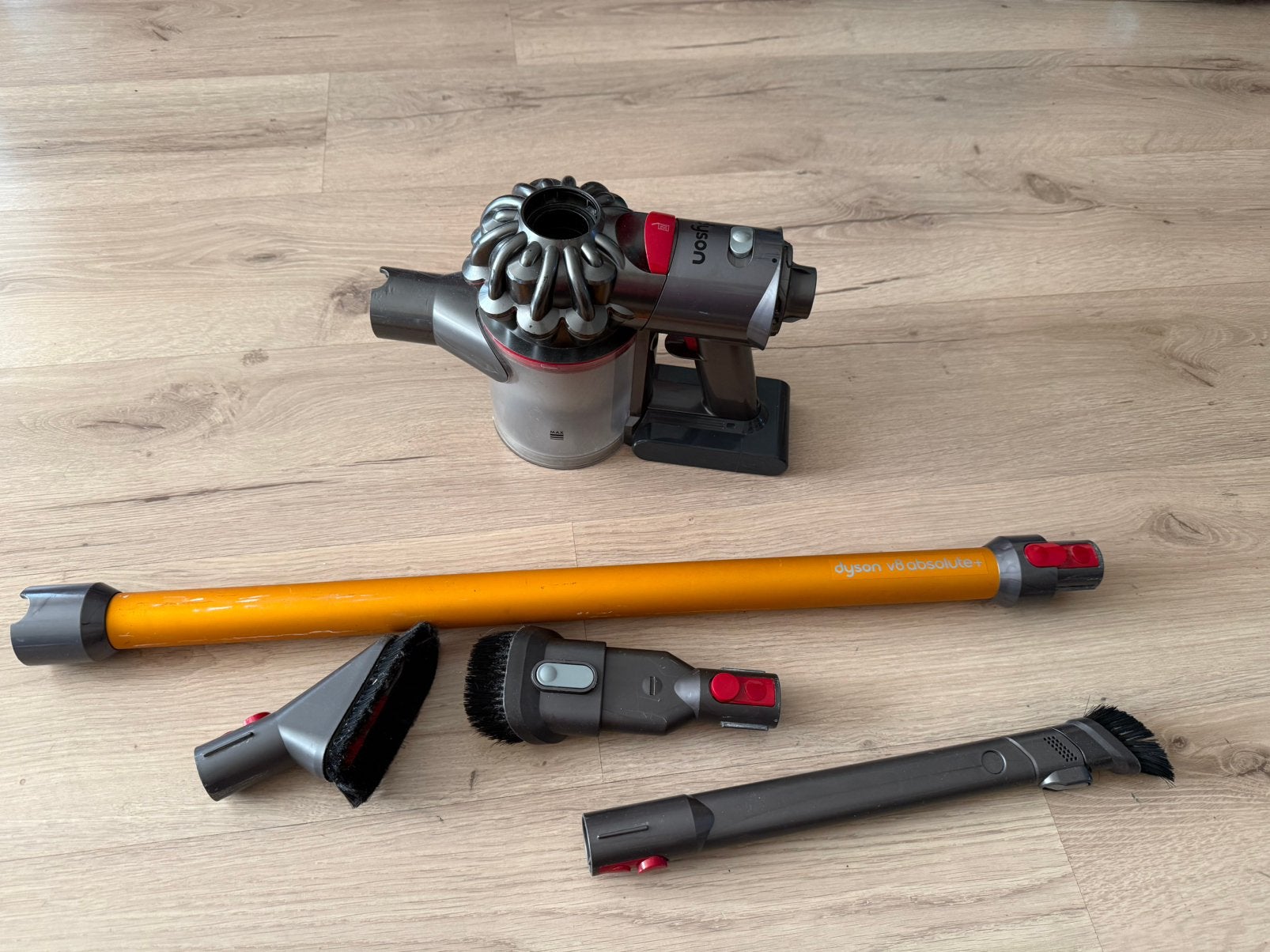 Dyson v7 steel stofzuiger, Ophalen, Gebruikt, Dyson, Minder dan 1200 watt