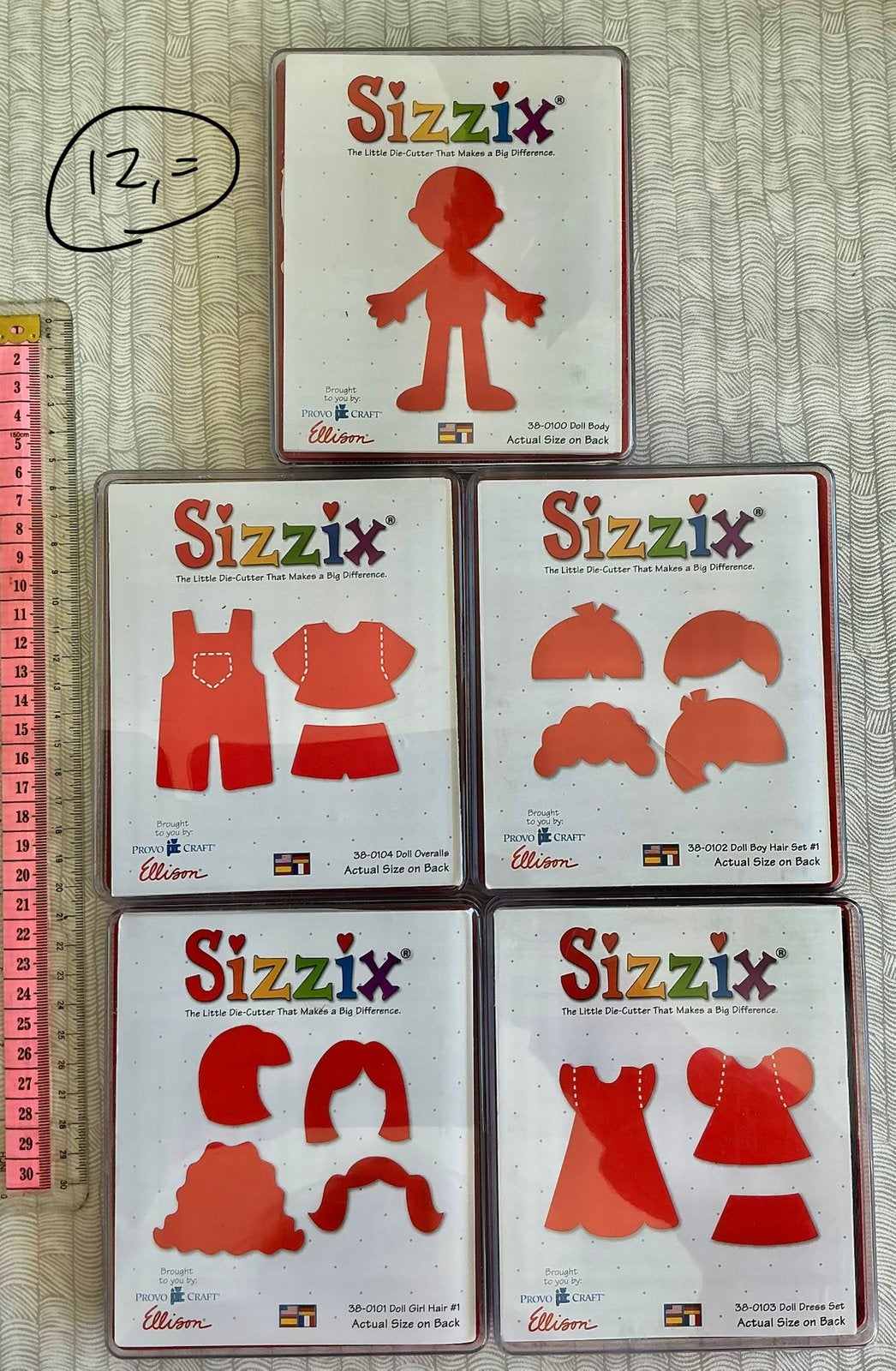 Sizzix stansen pop met kleertjes haar schoenen nw, Ophalen of Verzenden, Nieuw, Knutselwerk