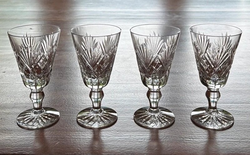 4 Royal Doulton Juno voetglaasjes, Verzamelen, Ophalen of Verzenden, Zo goed als nieuw, Overige typen