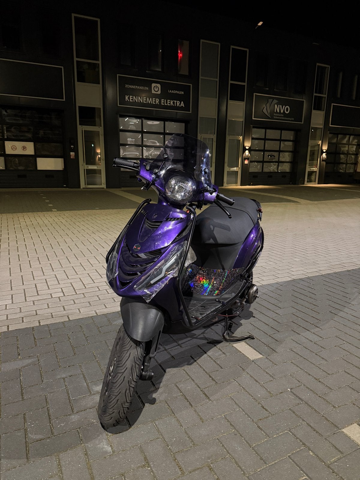 Piaggio Zip 200 LC DD DG - Unieke paarse scooter, Ophalen of Verzenden, Gebruikt, Benzine, Piaggio