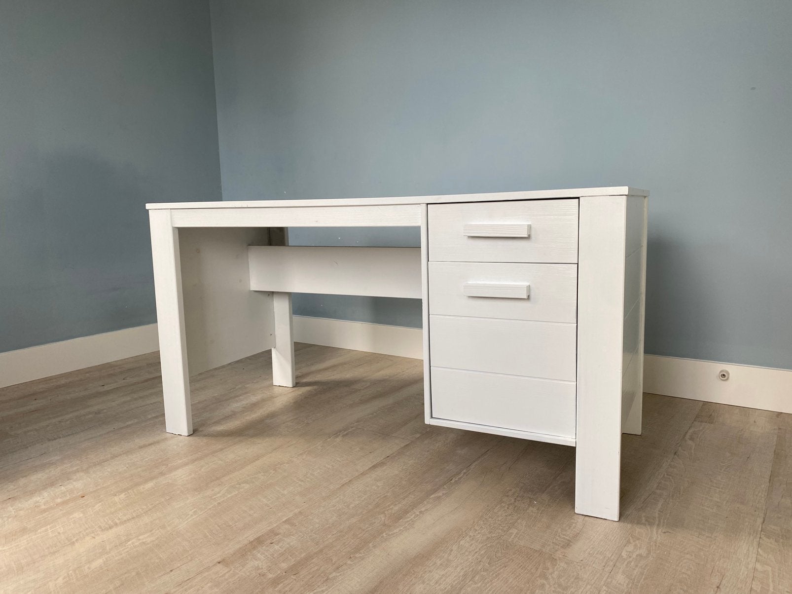 WOOOD wit grenen bureau 140x60x75 met lade en kastje, Ophalen, Gebruikt, Schoolbureau, 60 cm