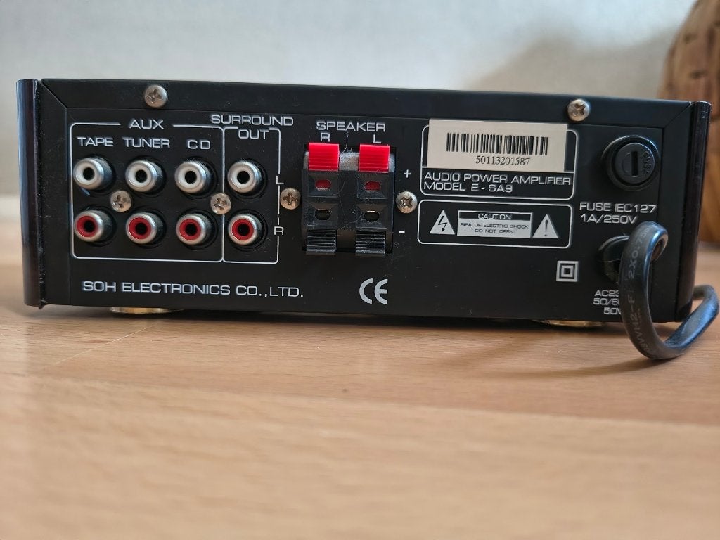 renkforce E-SA9 versterker + Marmitek 2.4 Receiver set box, Overige merken, Overige systemen, Ophalen of Verzenden, Zo goed als nieuw