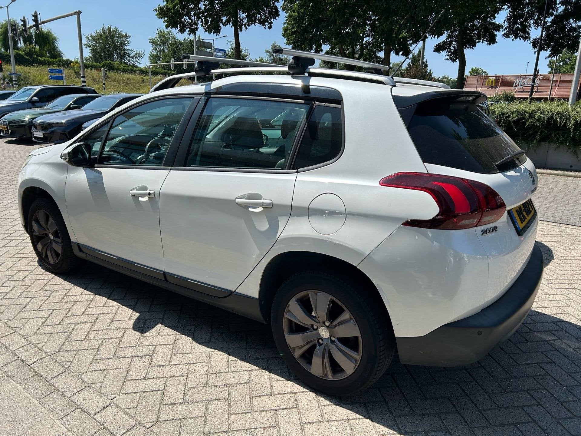 Peugeot 2008 1.2i 110pk 2e eig. 99.000km. Airco Cruise Carpl, Voorwielaandrijving, Stof, Euro 6, Origineel Nederlands