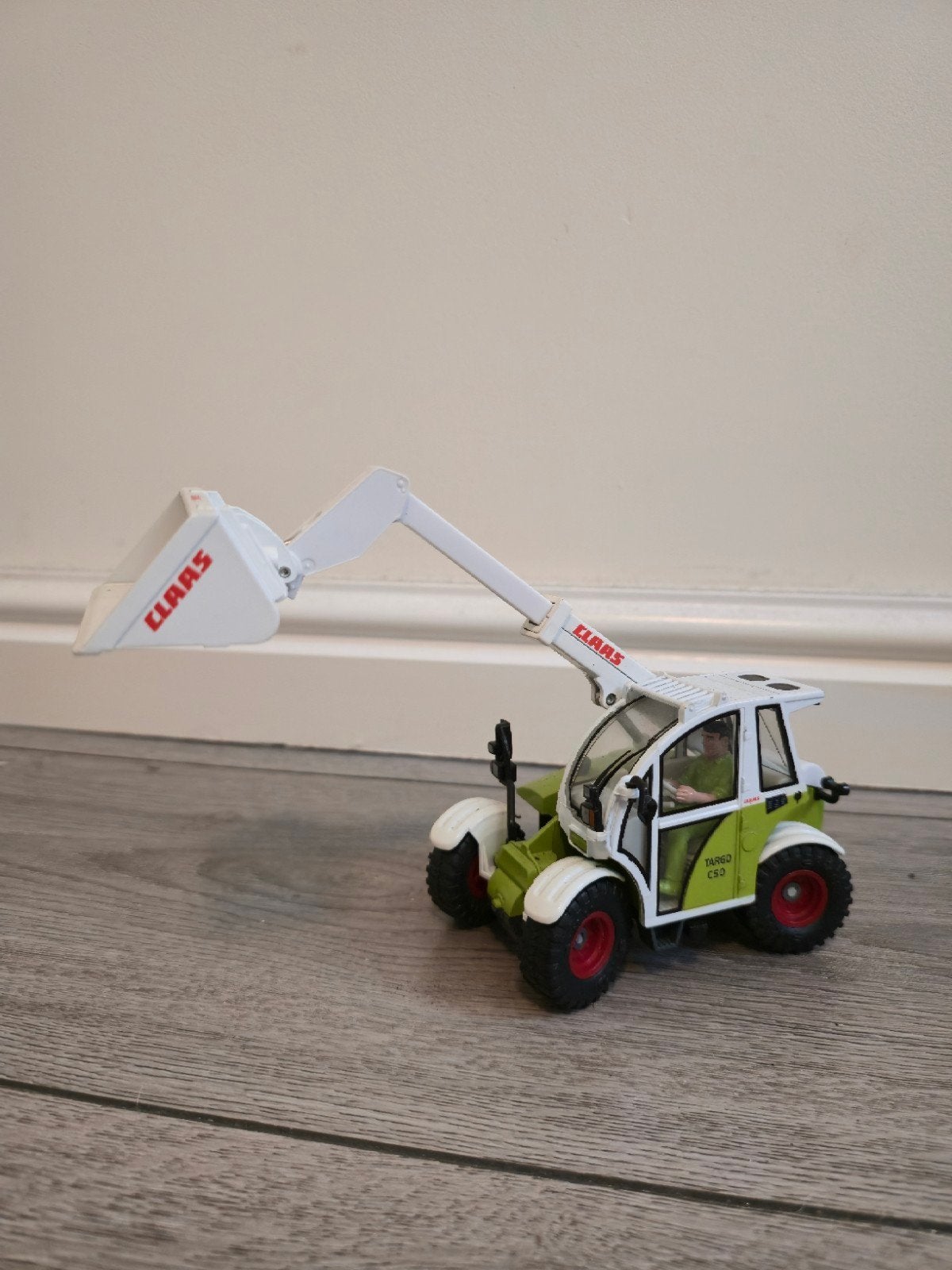 Siku 1:32 Claas Targo C50 Verreiker / Verreiker met Schep, Ophalen of Verzenden, Zo goed als nieuw, Tractor of Landbouw, SIKU