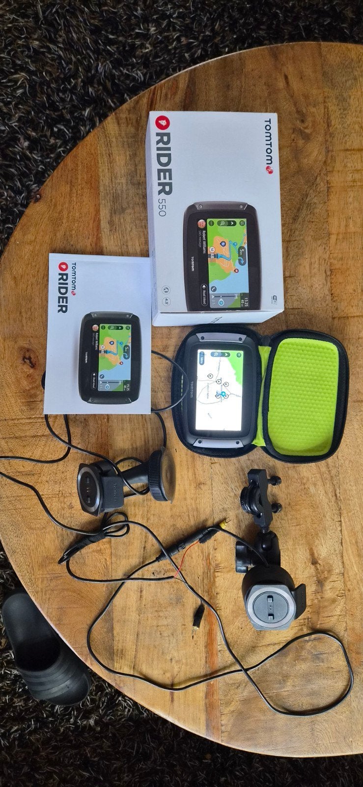 TomTom Rider 550 met RAM houder en zuignap, Ophalen of Verzenden, Zo goed als nieuw