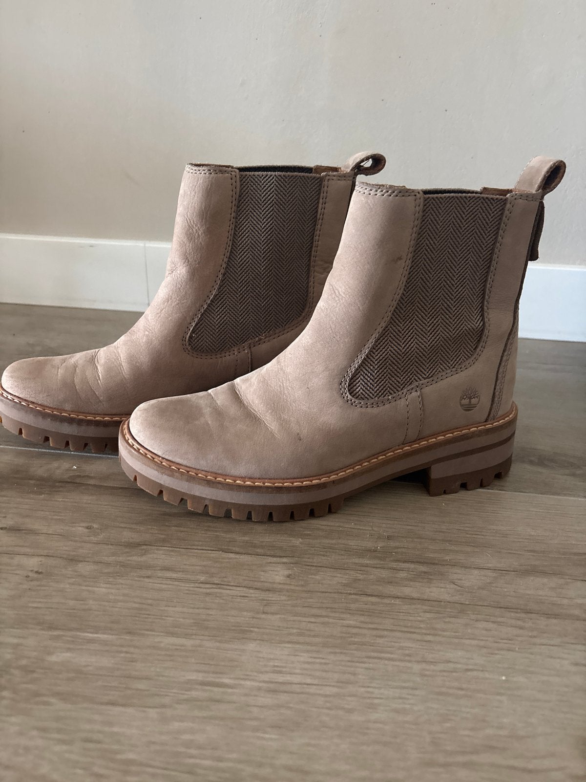 Timberland Chelsea boots - Maat 38, Ophalen of Verzenden, Gedragen, Beige, Lage of Enkellaarzen