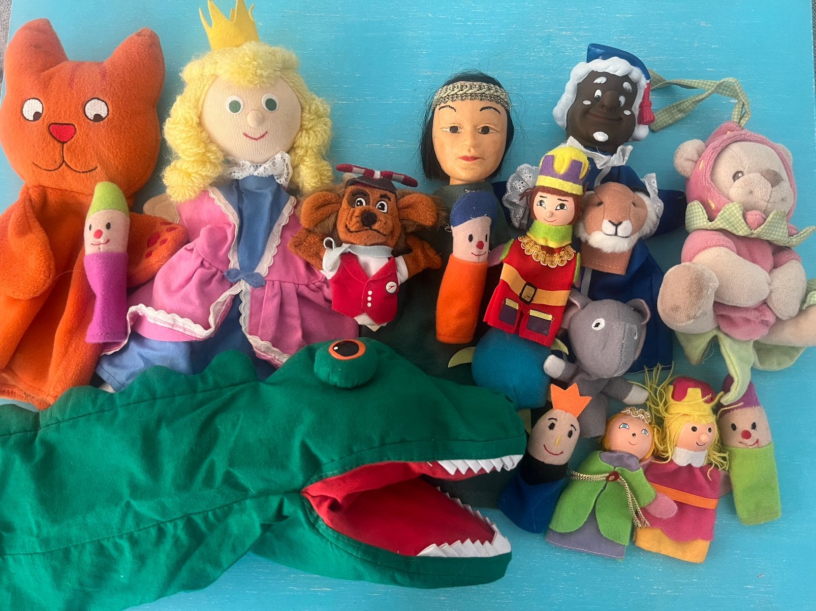 Poppenkast poppen en Poppenkast oprolbaar, Kinderen en Baby's, Speelgoed | Poppen, Ophalen, Zo goed als nieuw, Overige typen