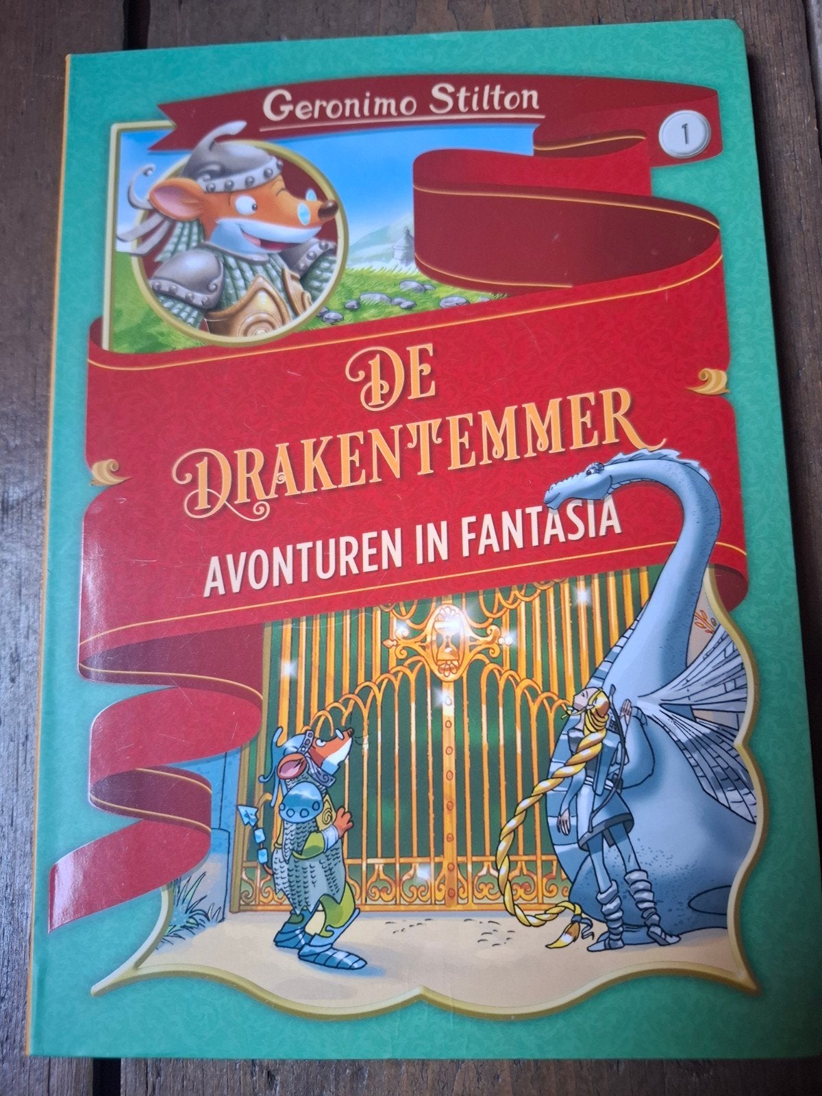 Geronimo Stilton: De Drakentemmer - Avonturen in Fantasia, Boeken, Ophalen of Verzenden, Zo goed als nieuw, Geronimo Stilton