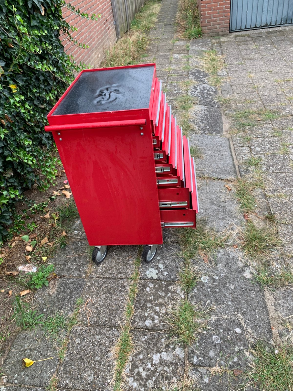 Twee gereedschapswagens compleet met gereedschap, Ophalen, Zo goed als nieuw