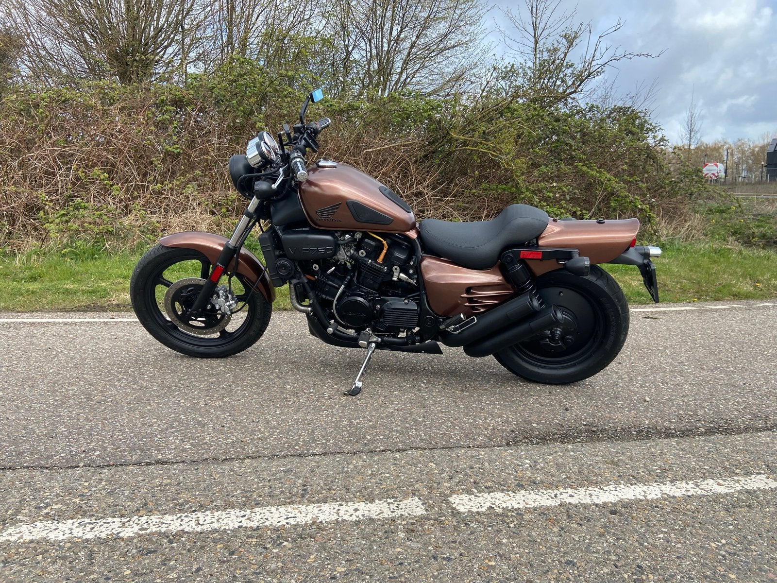 Te koop honda supermagna brown on black powercruiser 750cc, 4 cilinders, Gebruikt, Particulier, Meer dan 35 kW