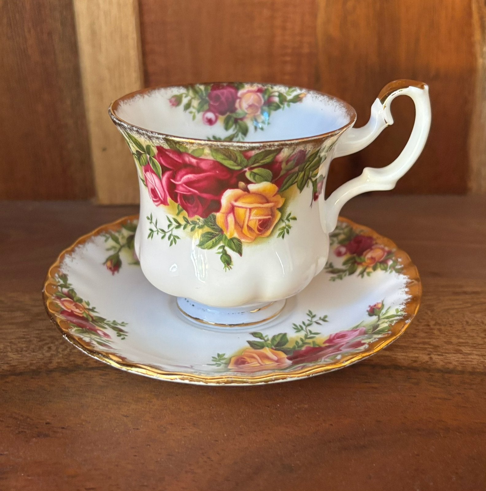 Royal Albert Old country roses. Kop en schotel., Ophalen of Verzenden, Zo goed als nieuw, Porselein, Kop en/of schotel