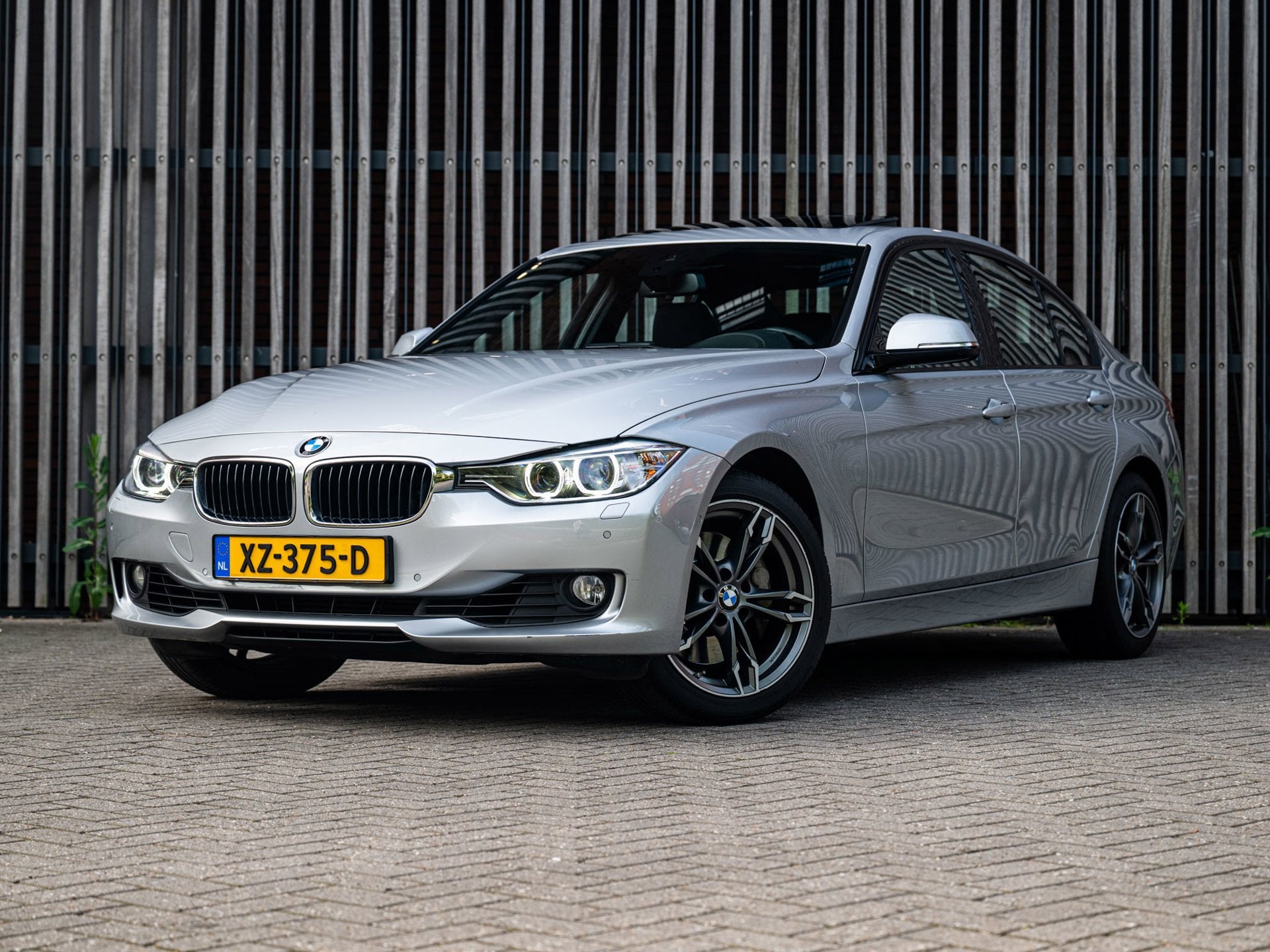 BMW 3-serie 335i 306pk AUT. xDrive High-Exe. |Schuifdak|HUD|, Automatische klimaatregeling, Leder, Bedrijf, 3-Serie