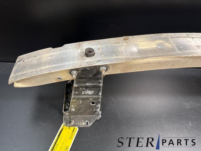 Bumperframe voor van een Mercedes B-Klasse, Gebruikt, -, Ophalen of Verzenden, -