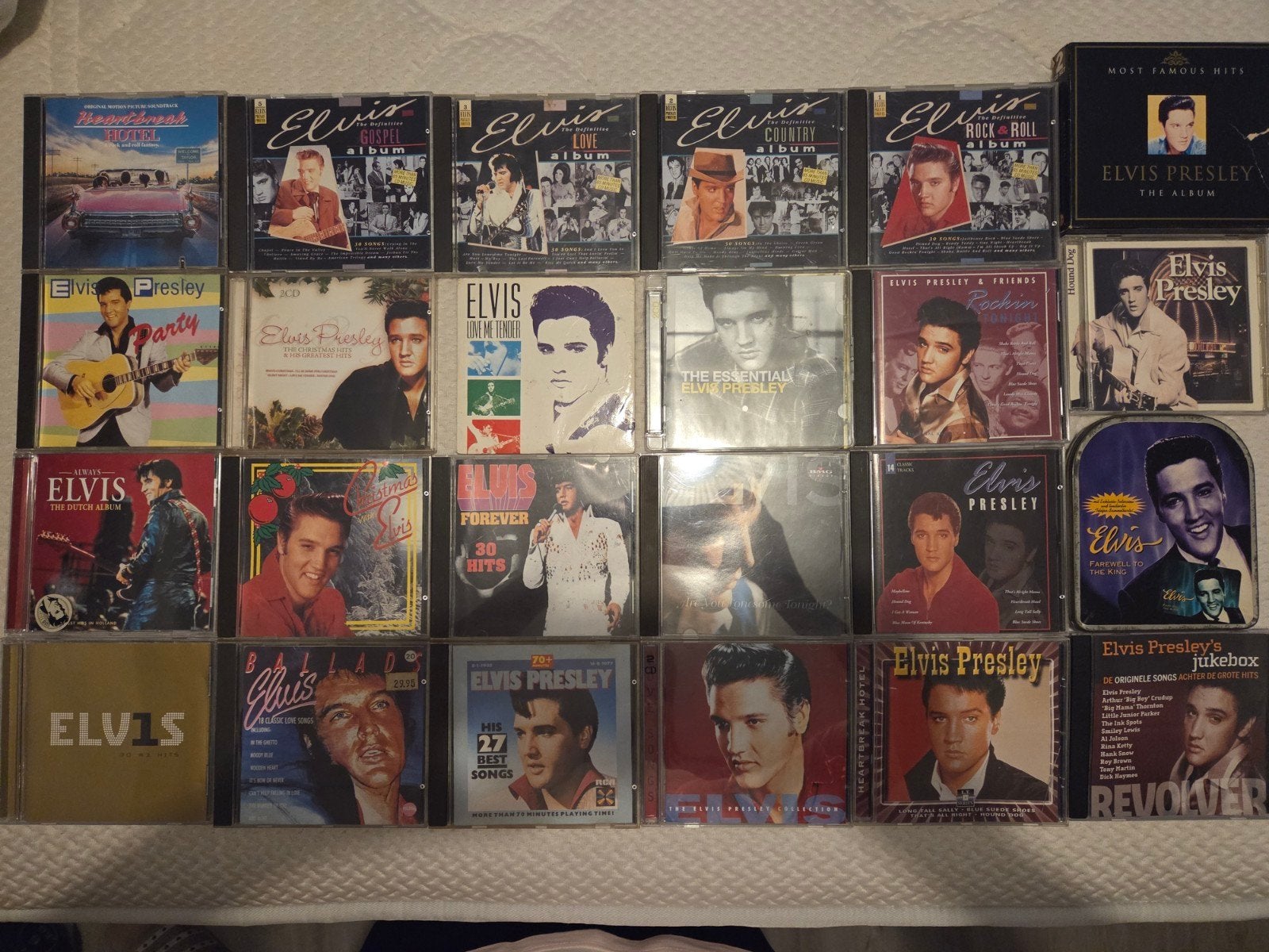 24 x Elvis Presley cd's cd album Rock & Roll 60's ZGAN, Blues Rock, Bonusmateriaal, Ophalen of Verzenden, Zo goed als nieuw