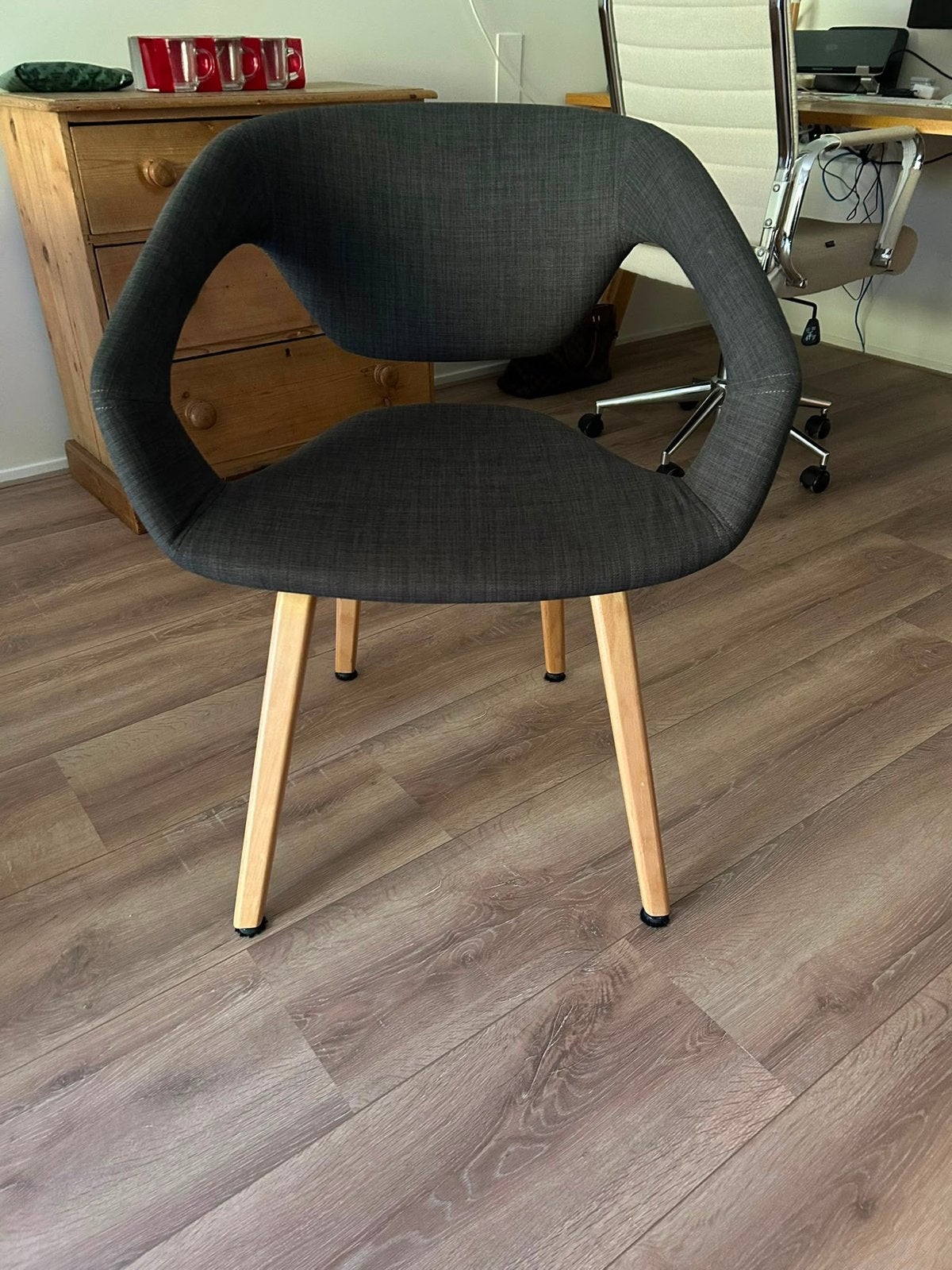 4 Zuiver Flexback eetkamerstoelen – antracietgrijs, Huis en Inrichting, Stoelen, Ophalen, Zo goed als nieuw, Stof