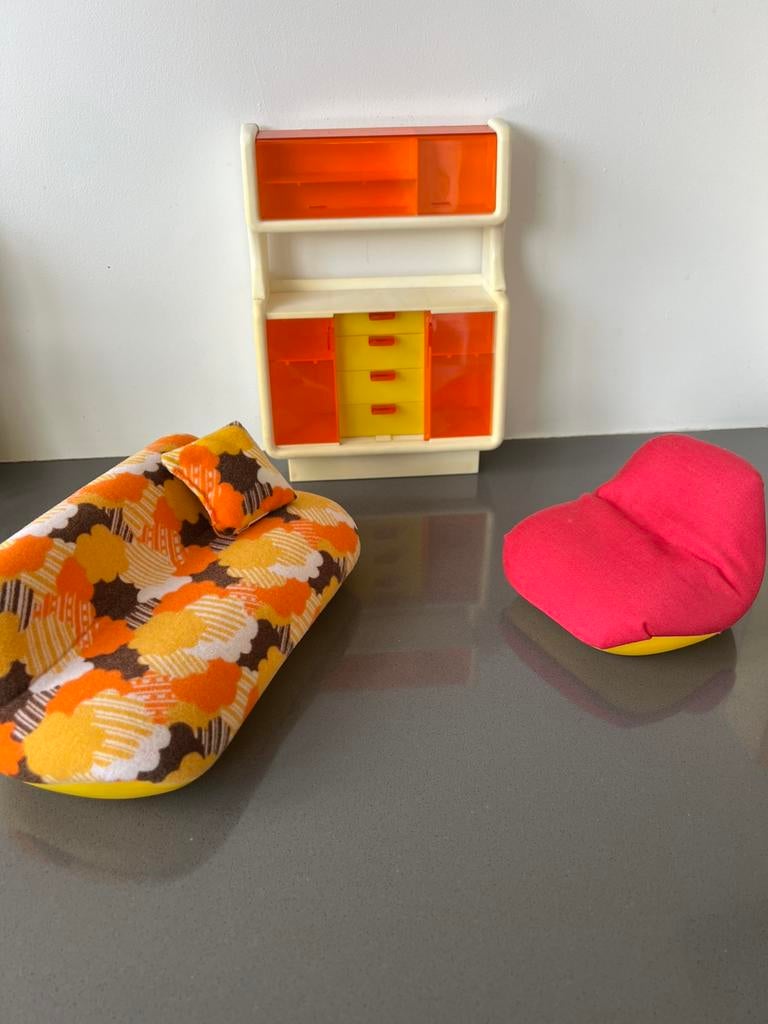 Vintage Barbie meubel bank kast keuken stoel accessoires, Ophalen of Verzenden, Gebruikt, Poppenhuis
