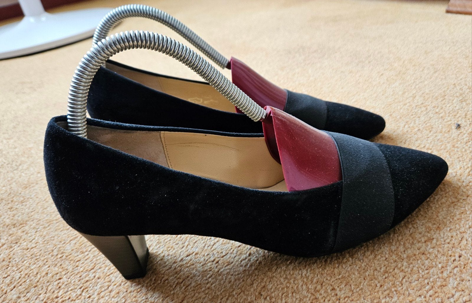 Zwarte geklede schoen van Gabor met hak (plm 5 cm), Ophalen of Verzenden, Zo goed als nieuw, Zwart