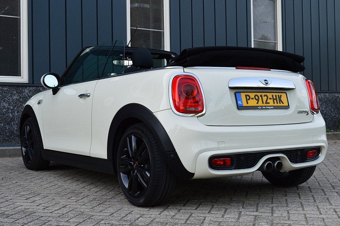 MINI Cabrio 2.0 Cooper S Chili Rijklaarprijs-Garantie Naviga, Gebruikt, 4 stoelen, Leder en Stof, Wit