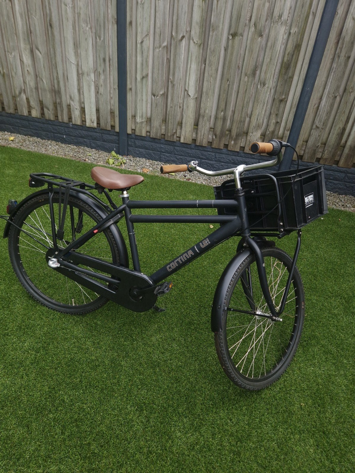 Cortina U4 Transport zwart jongensfiets 26 inch, Fietsen en Brommers, Fietsen | Jongens, Terugtraprem, Gebruikt, Cortina U4 transportfiets