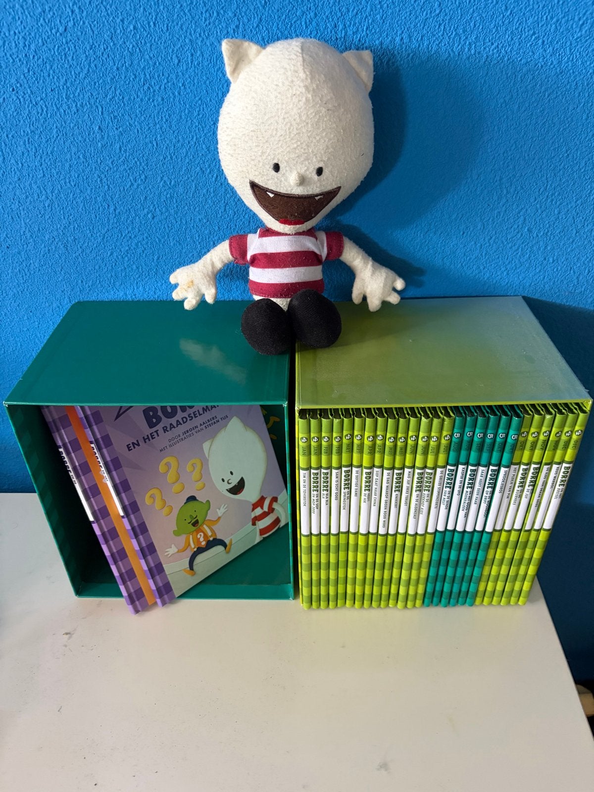 Borre Boeken Collectie met Knuffel, Boeken, Ophalen, Zo goed als nieuw, Fictie algemeen