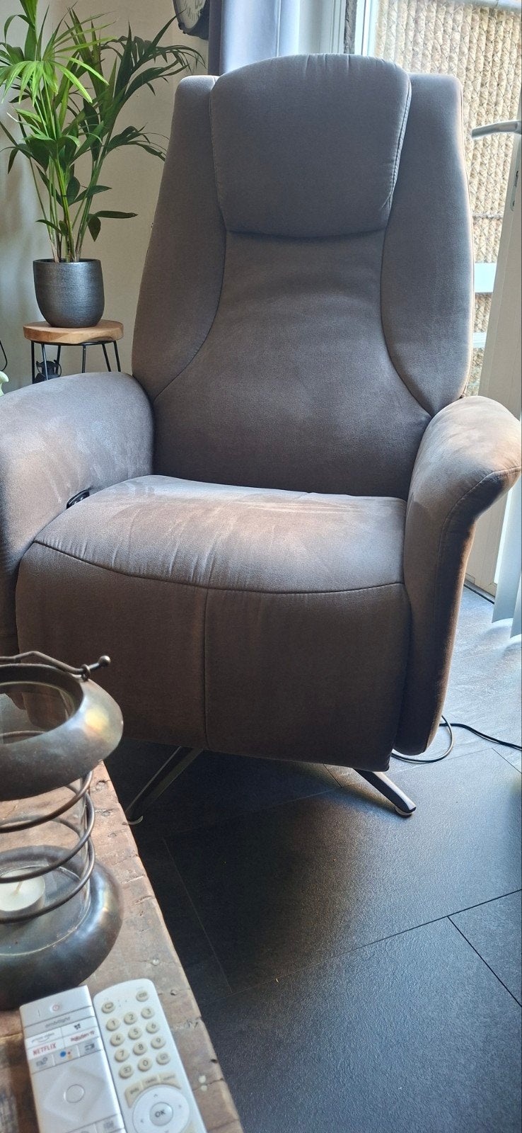 Label51 Stockholm Elektrische Fauteuil - Antraciet, Huis en Inrichting, Fauteuils, Ophalen, 75 tot 100 cm, Zo goed als nieuw, 75 tot 100 cm