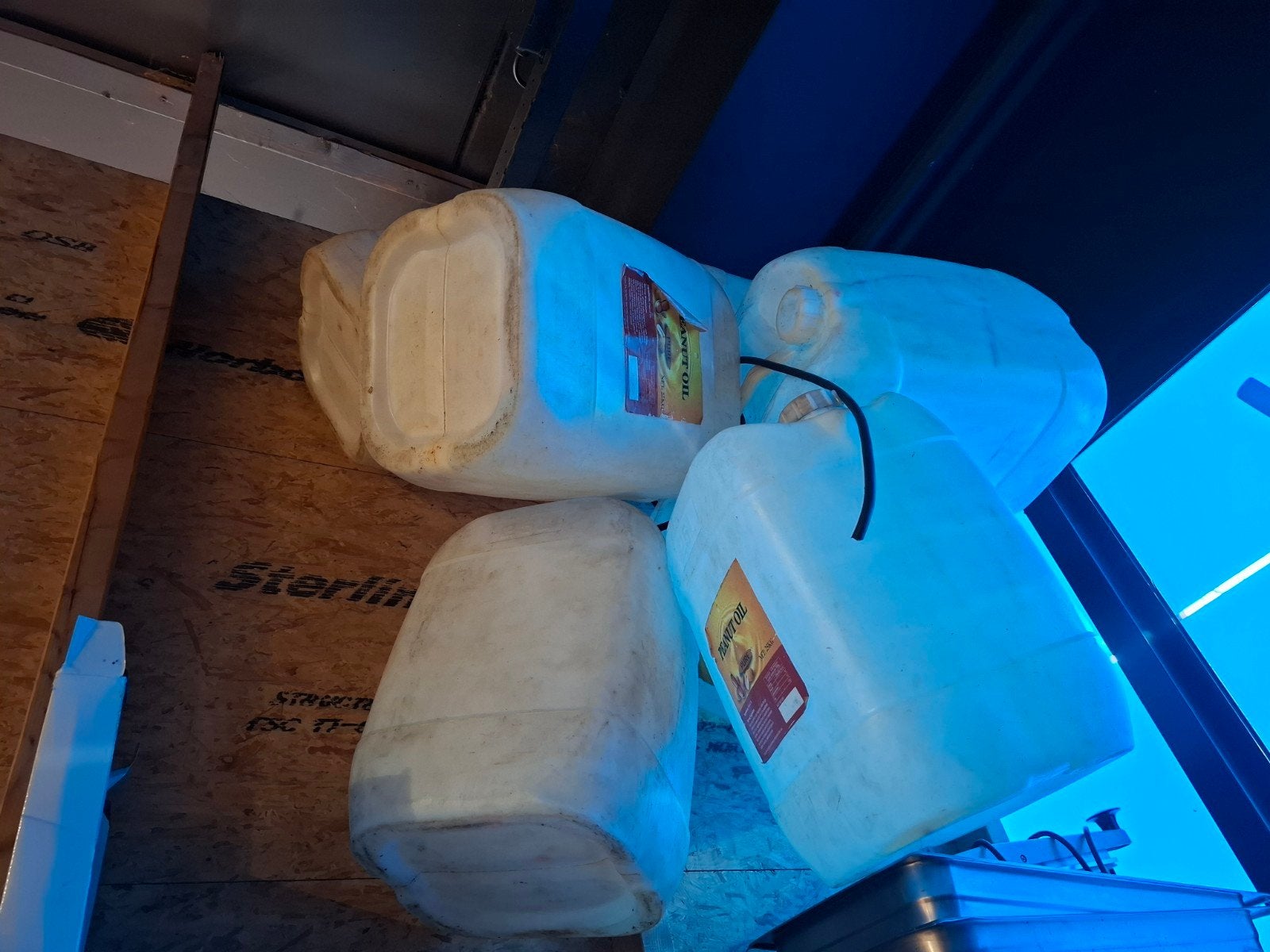7x Lege plastic jerrycans/containers, Ophalen, Gebruikt