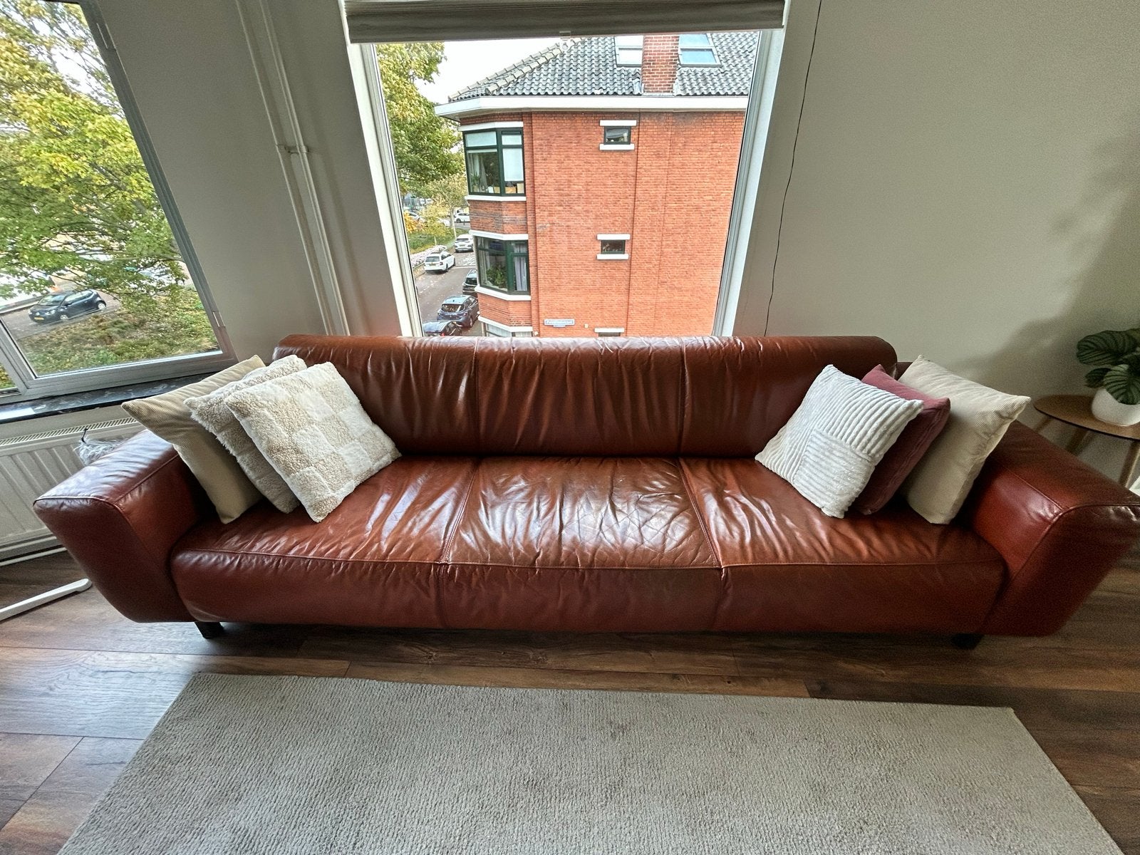 Leren bank - 4-zits - Bruin - cognac, Ophalen, 250 tot 300 cm, Gebruikt, Driepersoons