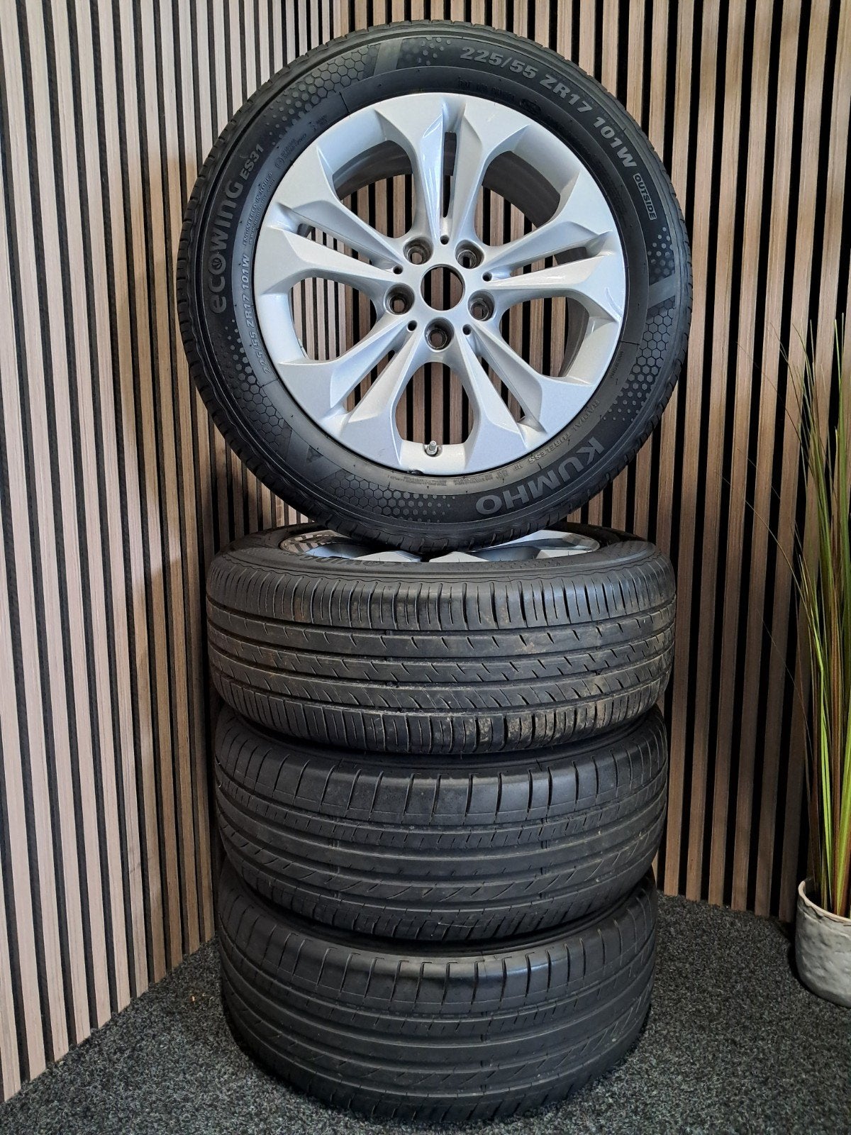 17 inch 5x112 VW Transporter T4. Goede banden 6 - 7 mm, Auto-onderdelen, Ophalen, ., Banden en Velgen, 17 inch