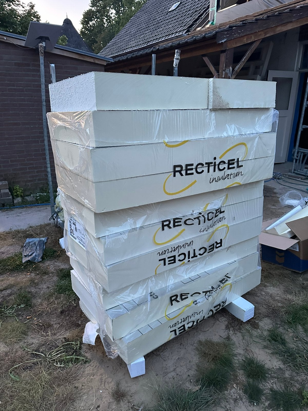 Recticel pir isolatie plaat 140 mm - 3x3 + 2 halve platen, Ophalen, Zo goed als nieuw, Hardschuim (Pir), Minder dan 5 m²