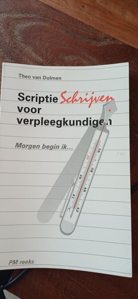 T. van Dulmen - Scriptie schrijven voor verpleegkundigen, Ophalen of Verzenden, Zo goed als nieuw, T. van Dulmen