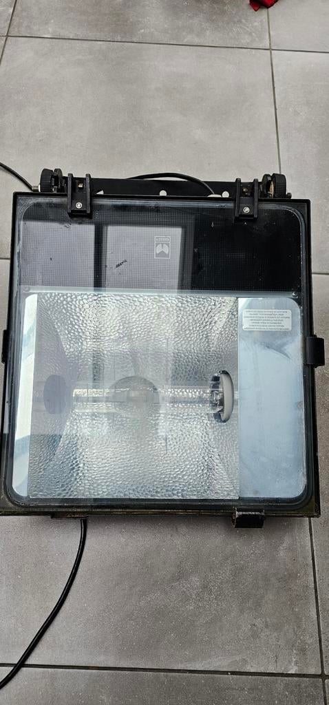 Grote SBP Verstraler Bouwlamp Terreinverlichting, Ophalen of Verzenden, Gebruikt, 500 watt of meer, Lamp met armatuur