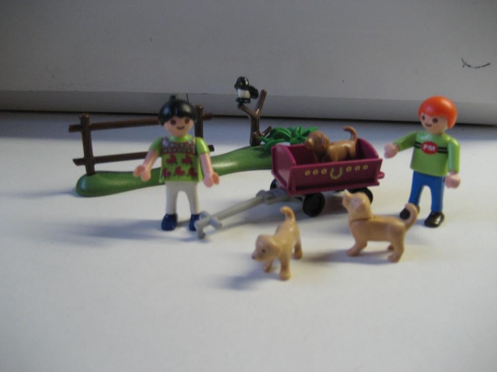 playmobil kinderen met puppy's in kar, Ophalen of Verzenden, Zo goed als nieuw