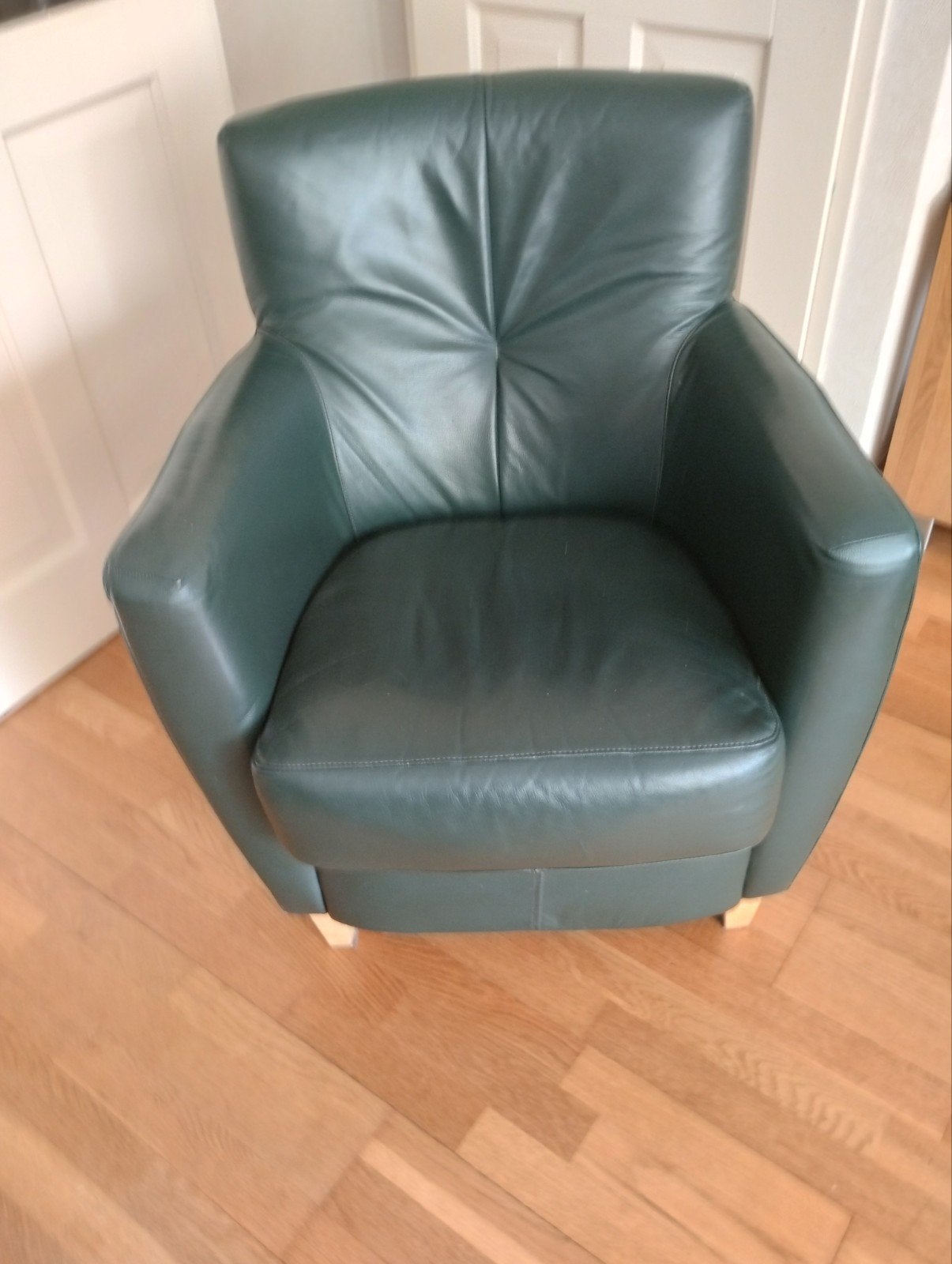 Comfortabele donkergroene leren fauteuil, Ophalen, Gebruikt, Overige kleuren, Modern comfort