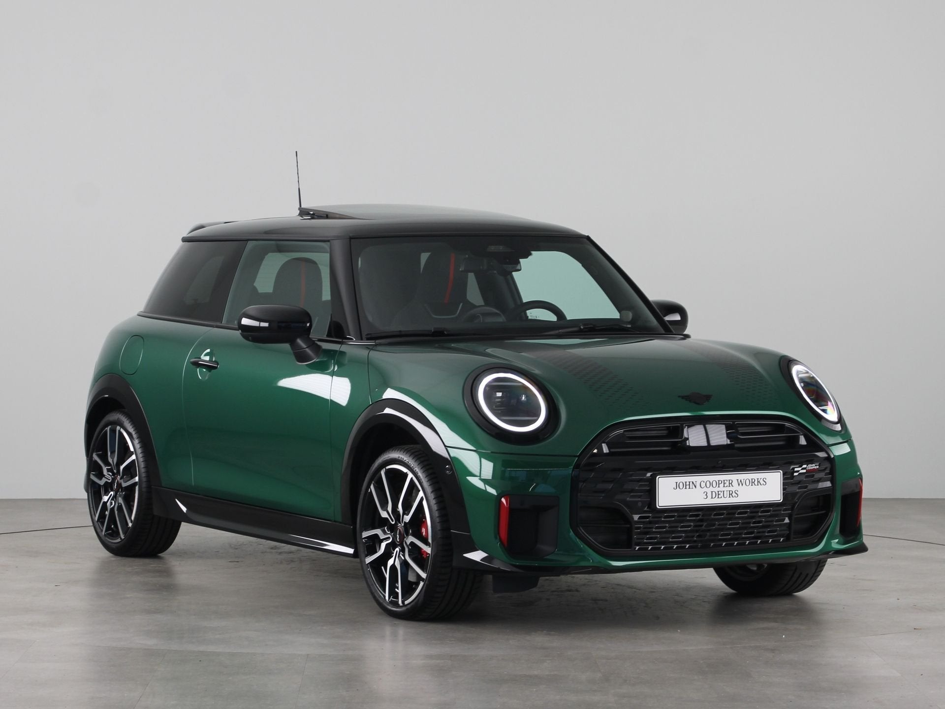 MINI Cooper John Cooper Works Pakket XL PRIVATE LEASE EUR 82, Auto's, Zwart, 4 cilinders, 4 stoelen, Bedrijf