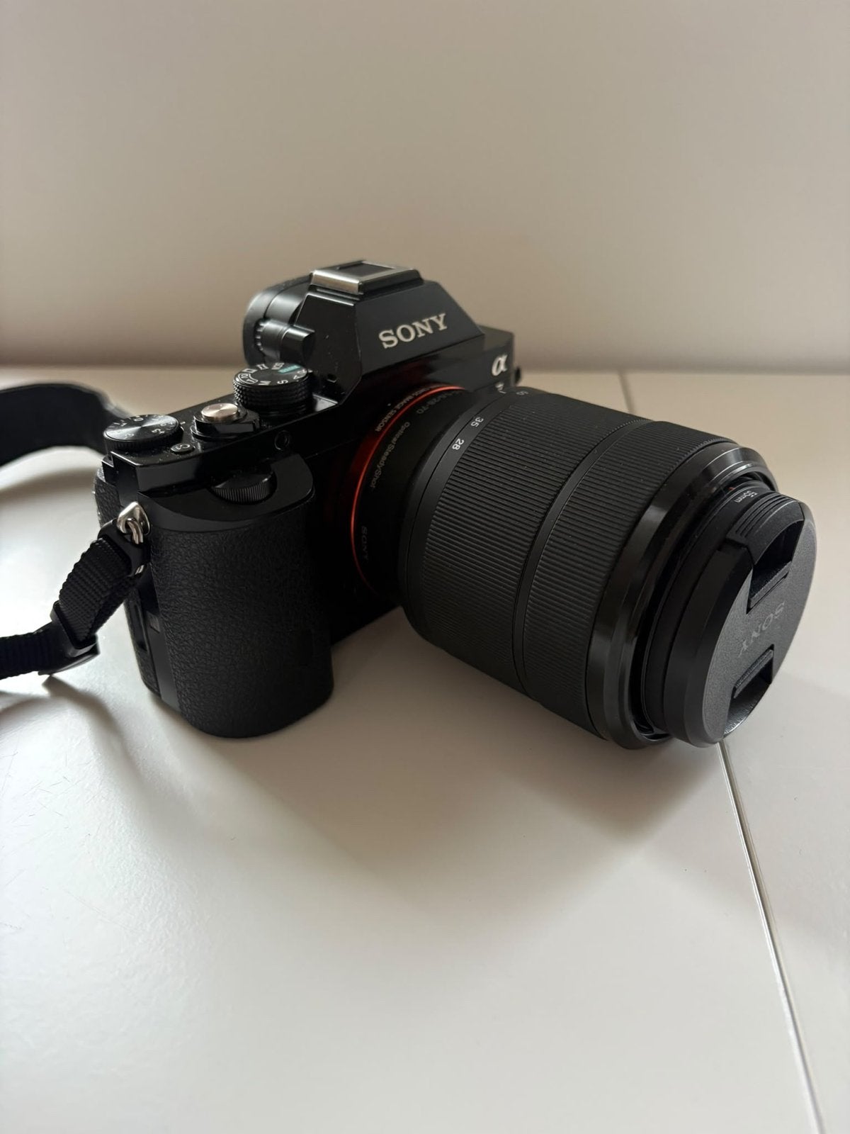 Sony Alpha A7 met FE 28-70mm lens en flitser, Beeldstabilisatie, Ophalen of Verzenden, Zo goed als nieuw, 4 t/m 7 keer