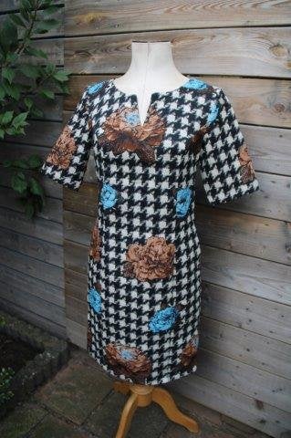Jurk beige/ zwart/ bruin/ blauw Caroline Biss mt 38 Vaste AA, Maat 38/40 (M), Blauw, Ophalen of Verzenden, Zo goed als nieuw