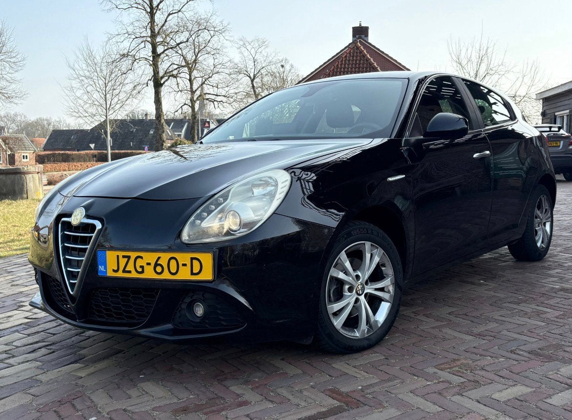 Alfa Romeo Giulietta 1.4 Turbo 2012 Zwart, Ophalen, Nieuw, Alfa Romeo