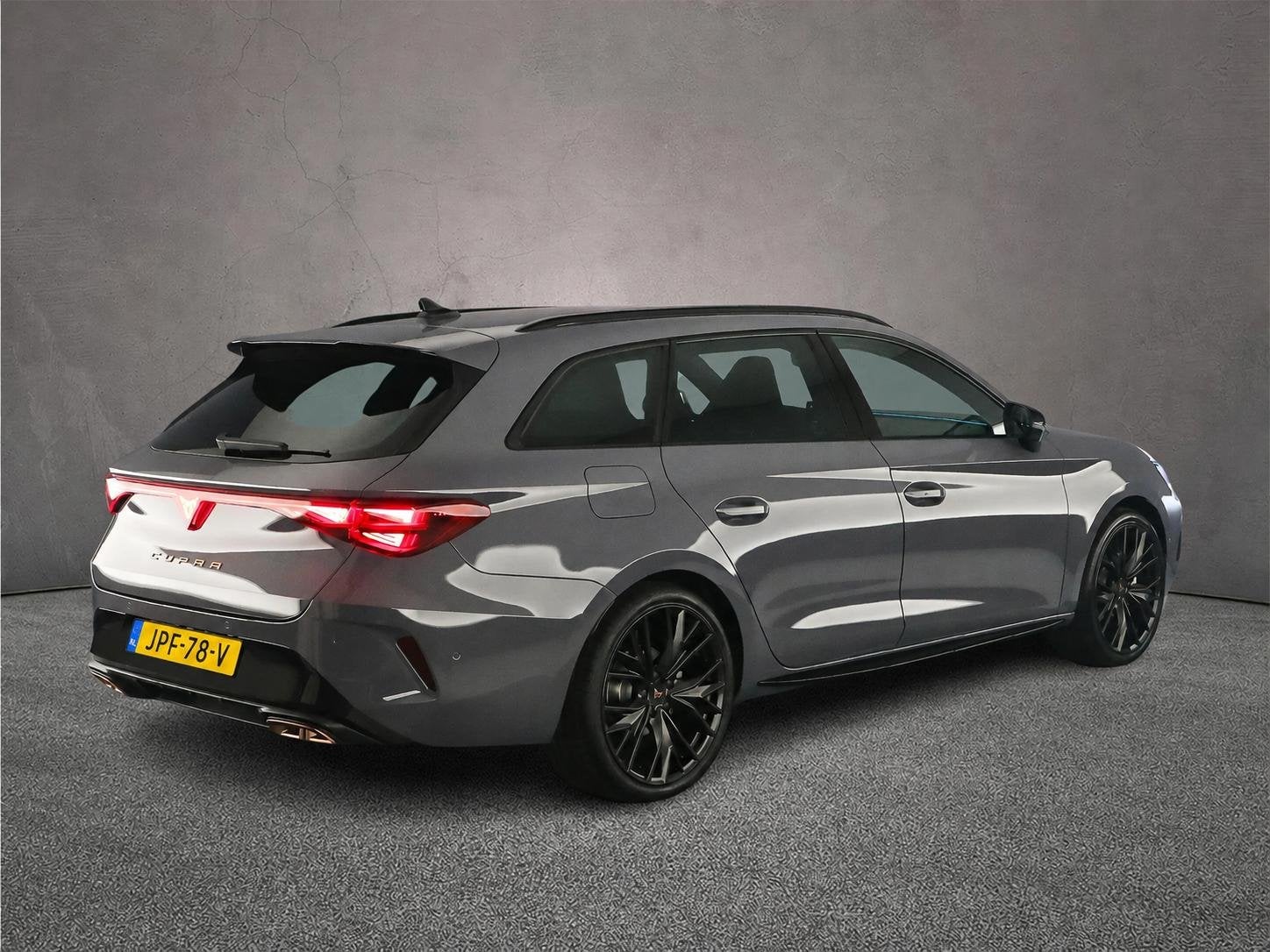 CUPRA Leon Sportstourer Business 1.5 TSI eHybrid 204pk DSG A, Auto's, 1498 cc, Euro 6, 4 cilinders, Alcantara