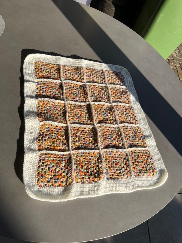 Nieuw oranje/paars/groen dekentje, mt 60x70 cm, Handgemaakt, Verzenden, Nieuw, Overige materialen