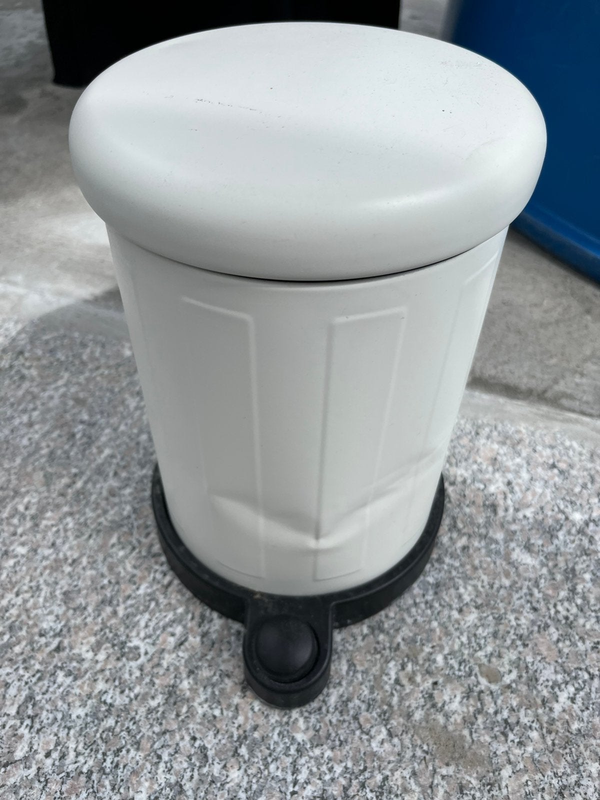 Prullenbak, Huis en Inrichting, Woonaccessoires | Prullenbakken, Minder dan 10 liter, Ophalen, Zo goed als nieuw, Kunststof