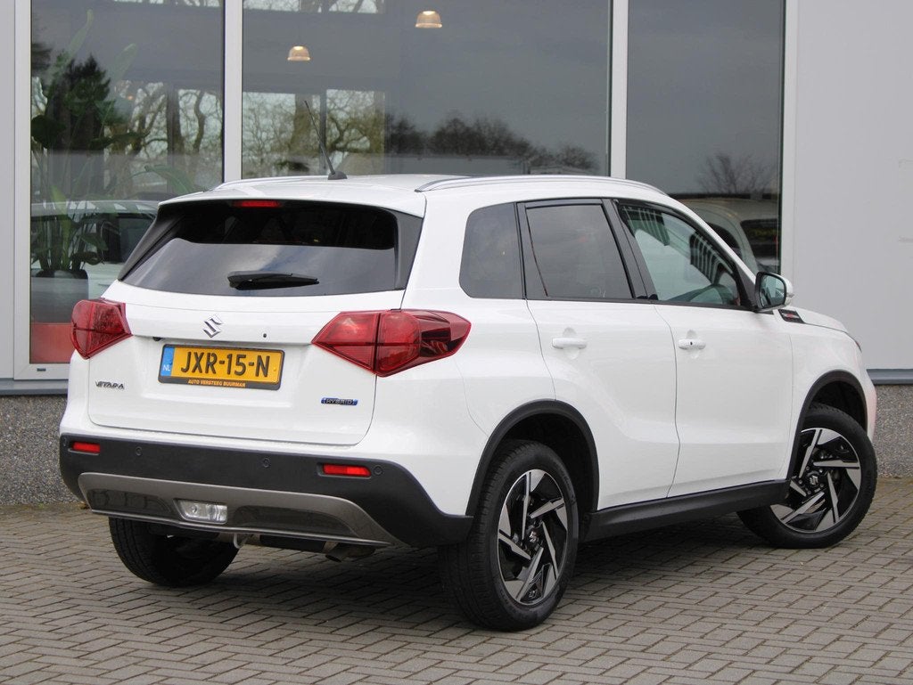 Suzuki Vitara 1.5 Hybrid Style Automaat Elektrisch Panoramad, Auto's, Suzuki, 12 maanden, Gebruikt, 4 cilinders, 400 kg
