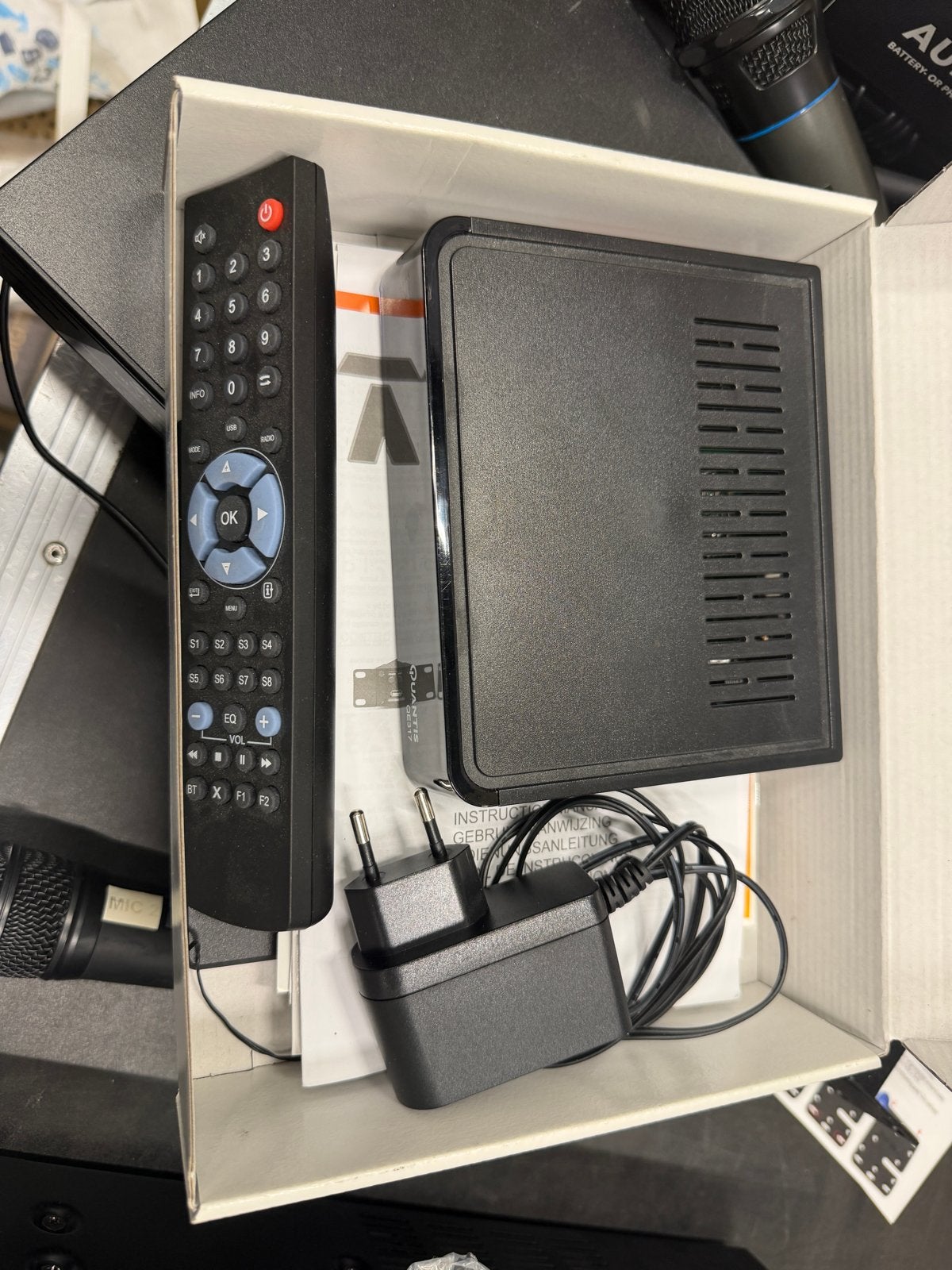 Quantis QE317 DVB-C Digitale Radio Tuner Decoder, Ophalen of Verzenden, Gebruikt, Decoder