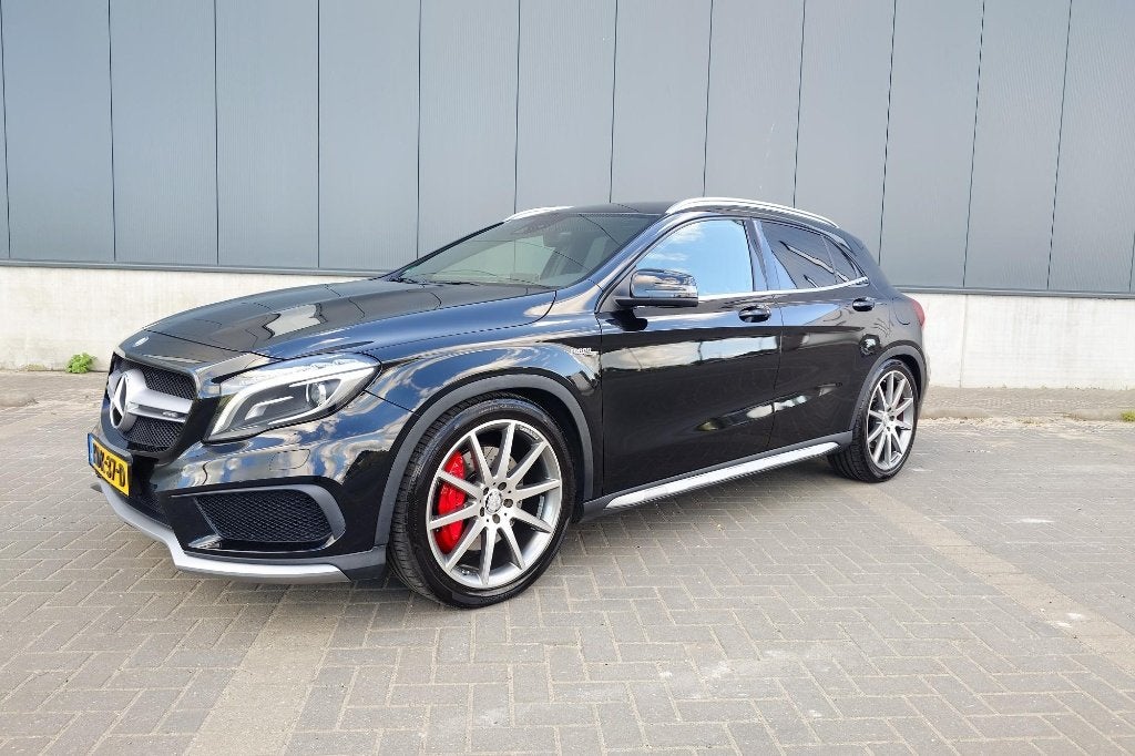 Mercedes-Benz GLA 45 AMG 4Matic 381PK Schaalstoelen Comand, Automaat, Dealer onderhouden, 4 cilinders, Xenon verlichting