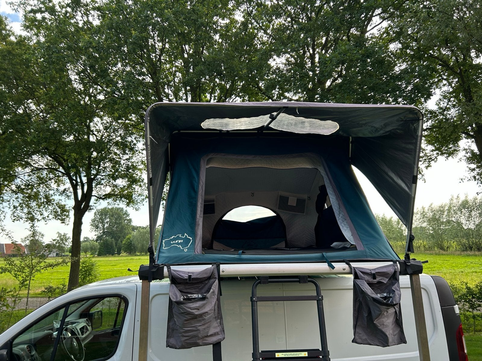 Yuna 160 Daktent te huur - 185 euro per week, borg 500 euro, Caravans en Kamperen, Ophalen, Gebruikt, Tot en met 2