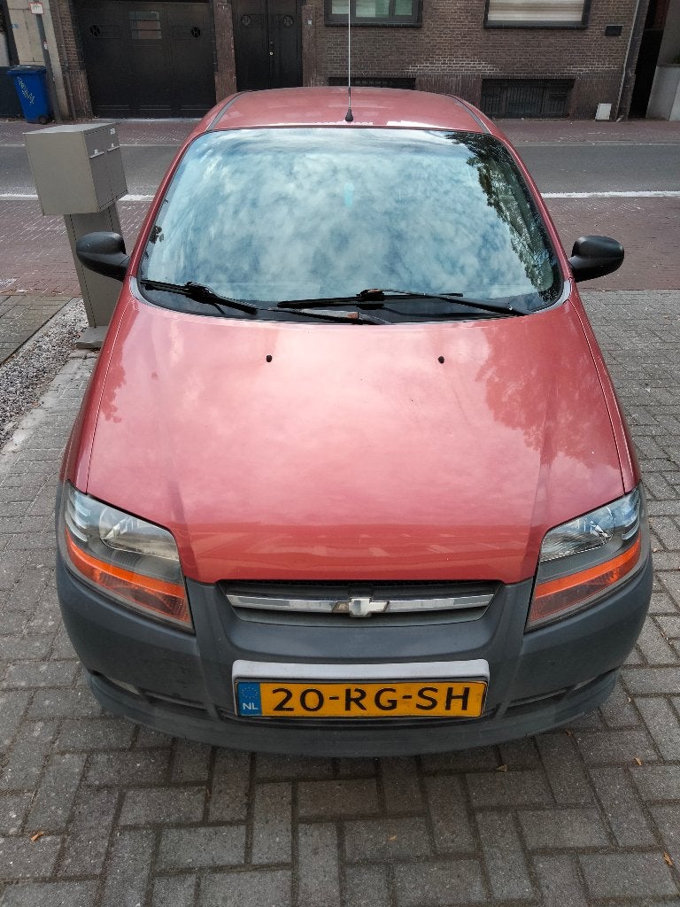 Chevrolet Kalos 1.2 3D 2005 Rood, Auto's, Voorwielaandrijving, 1150 cc, 15 km/l, 40 €/maand